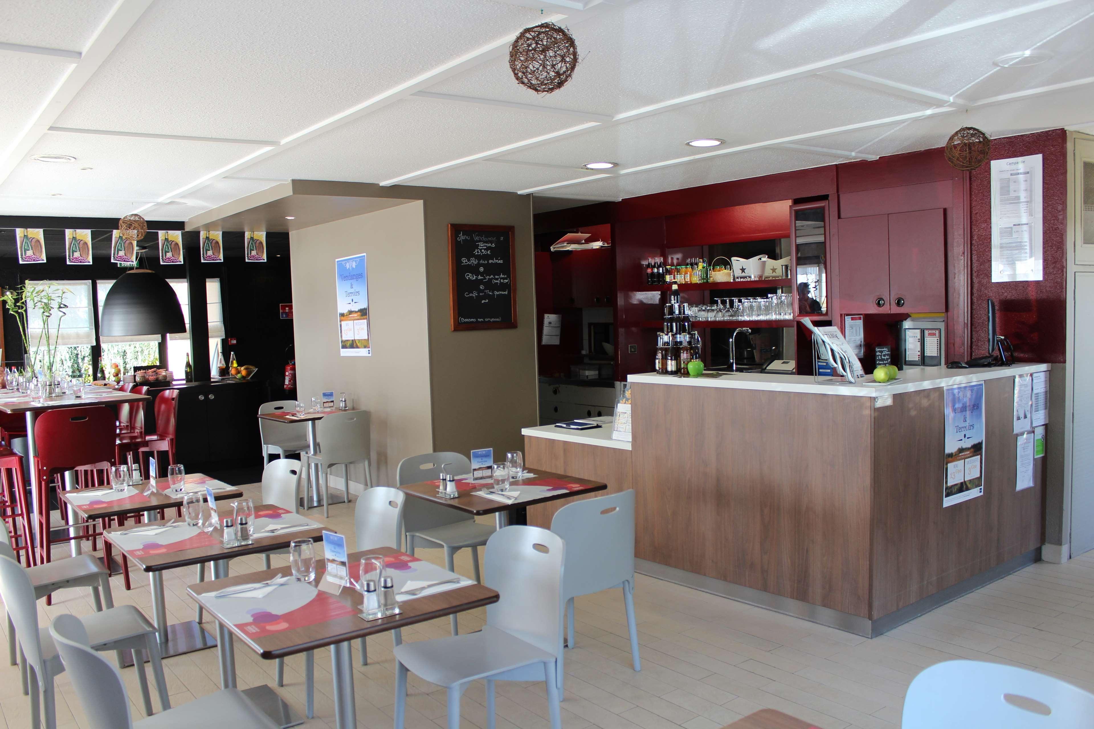 Campanile Rouen Nord - Barentin Hotell Eksteriør bilde